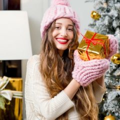 Christmas Gifts For 18 Year Old Girls - Christmas Presents Teen Girls #ChristmasGifts #giftIdeas